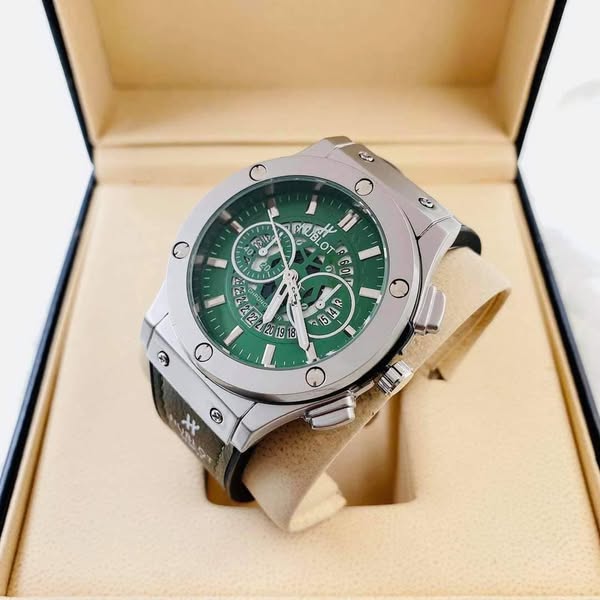 Hublot Geneve (GREEN) Classic Fusion With Master lock and Leather Straps