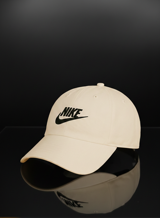 NIKE Style Baseball Cap (white)