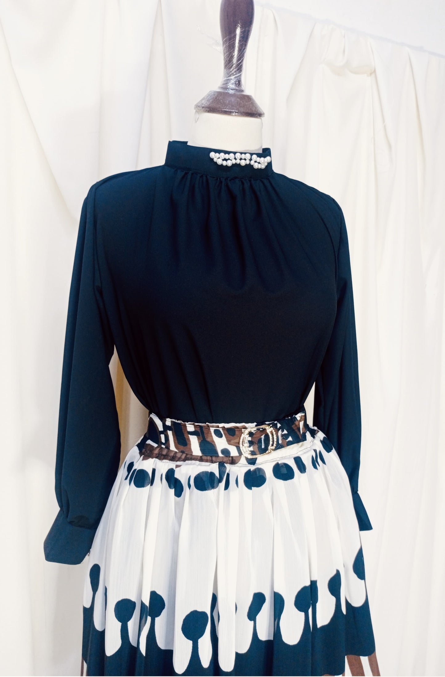 2 pc Shirt+ Skirt By Dazzle