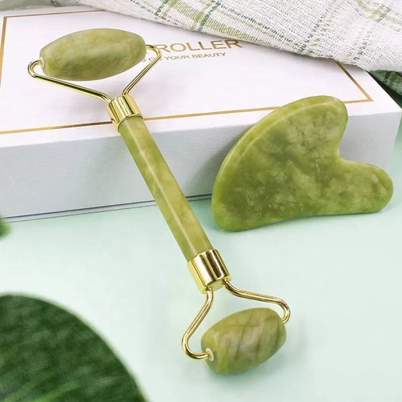 Jade roller and Gua Sha Stone Anti Aging Natural Stone Jade Roller for Face Facial Beauty Massager Skin Face Roller Beauty Tools for Skin Care